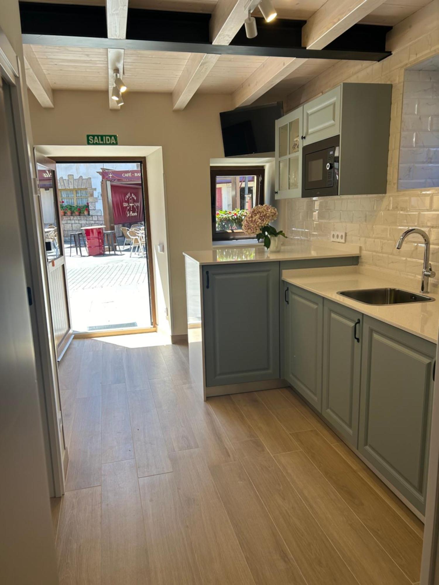 Apartamentos San Roque Аренас де Кабралес Екстериор снимка